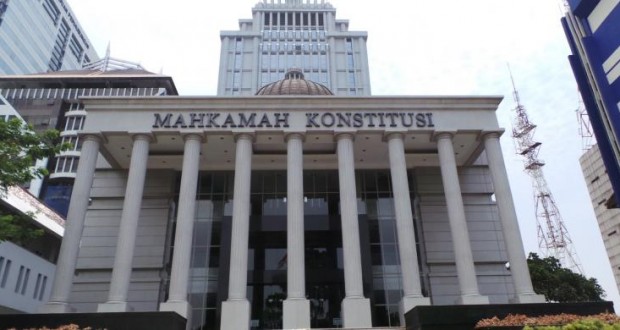 (English) Survey: Akil Mochtar Failed as Chief Justice