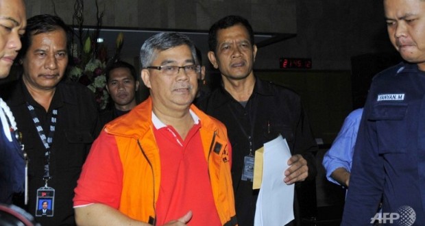 (English) Arrest of top Indonesian judge over corruption sparks outrage