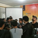 Direktur Eksekutif SETARA Institute Ismail Hasani memberikan keterangan kepada wartawan usai konferensi pers Laporan Kinerja MK 2018-2019 pada Minggu, (18/8/2019) di SETARA Institute. Foto: SETARA Institute
