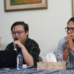 Nabhan Aiqoni (Peneliti Bisnis dan HAM SETARA Institute), Halili Hasan (Direktur Eksekutif SETARA Institute), dalam Konferensi Pers Peluncuran Laporan Capaian Kinerja dan Status Terkini Pemajuan Bisnis dan HAM di Indonesia pada Rabu (13/9/2023 di SETARA Institute). Foto: Ridha Safitri/SETARA Institute