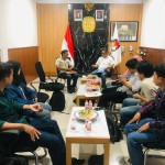 SETARA Institute bersama Koalisi ASPIRASI Sulsel melakukan kunjungan ke KPU di Provinsi Sulawesi Selatan pada Selasa, 2 Juli 2024. Koalisi ASPIRASI diterima oleh salah satu Komisioner KPU Sulsel, Hasruddin Husain dan Kasubag KPU, Sahyra Ahniza. (Foto: Dok. Istimewa)